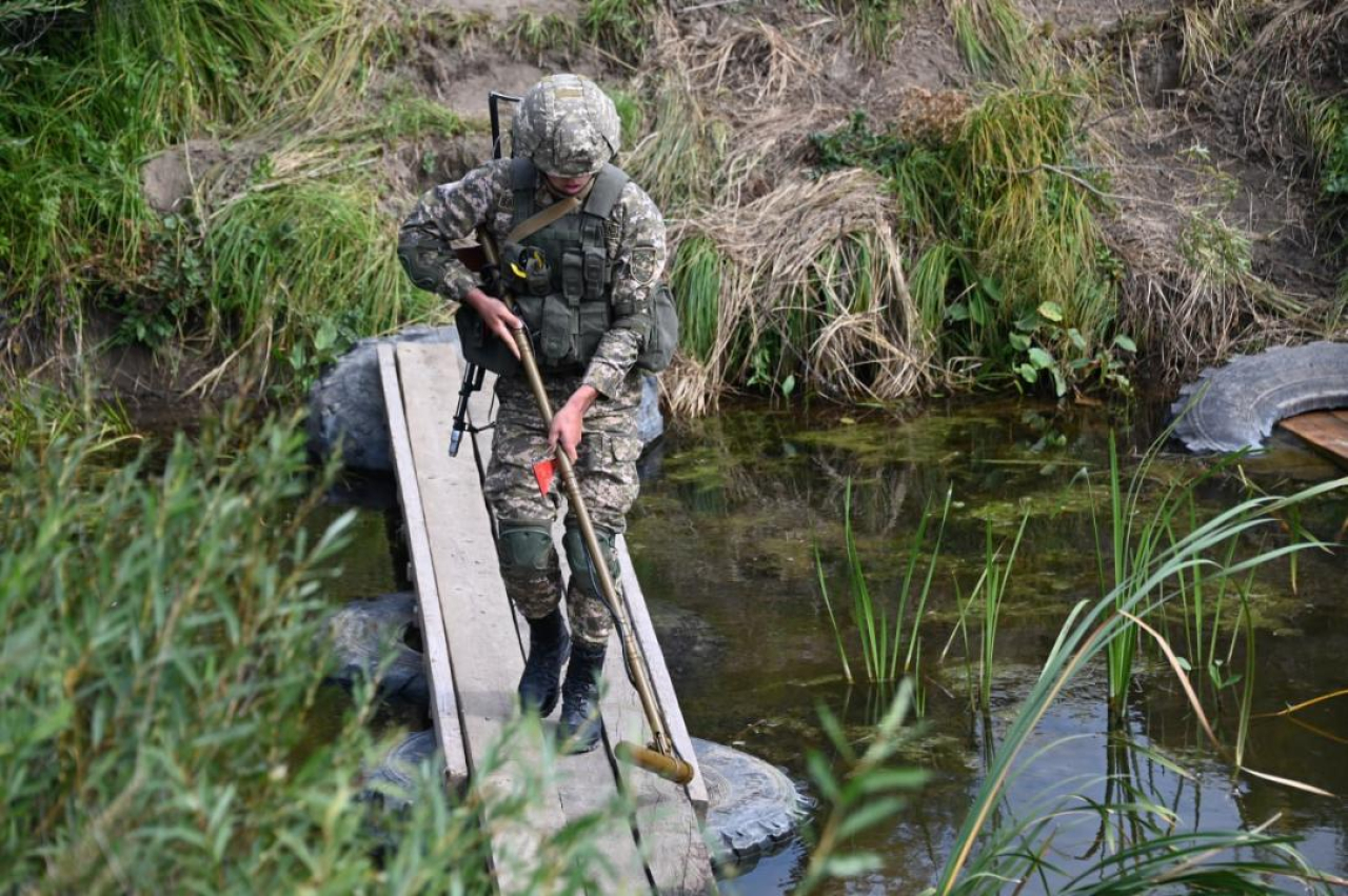 Около 1500 военнообязанных проходят боевую подготовку в Карагандинском гарнизоне