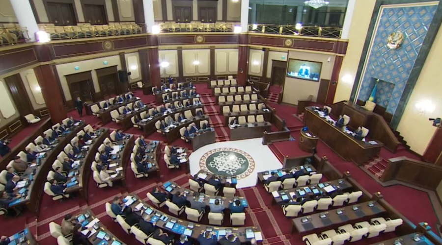 Е. Қошанов: Қуатты Қазақстанды құру жолында батыл қадам жасалды