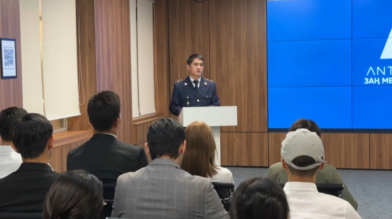 Антикор провёл День открытых дверей