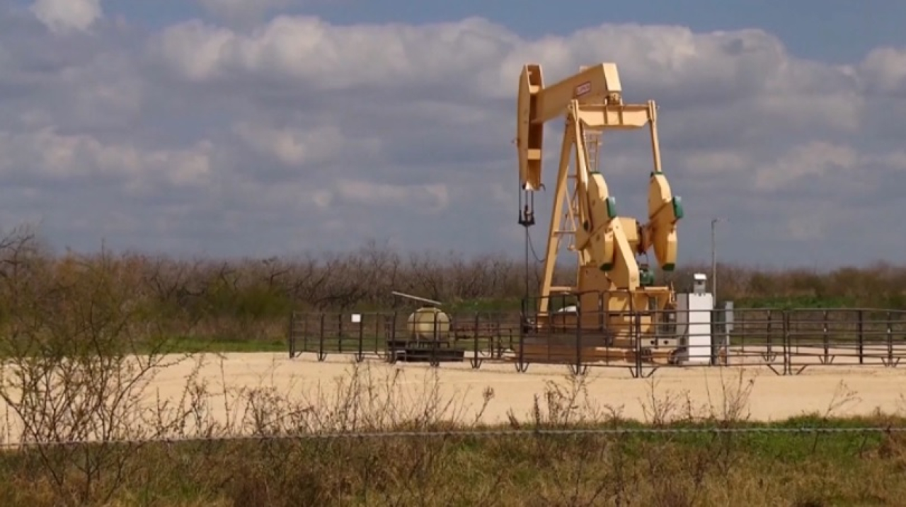 Цены на нефть вновь снижаются