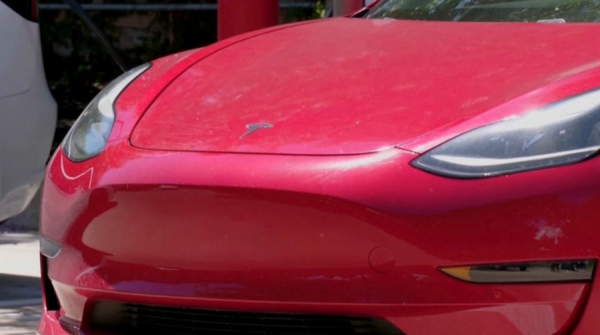 Продажи электрокаров Tesla снизились на 63% во Франции