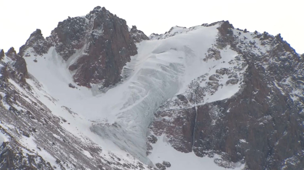 Лыжница погибла под лавиной близ Шымбулака