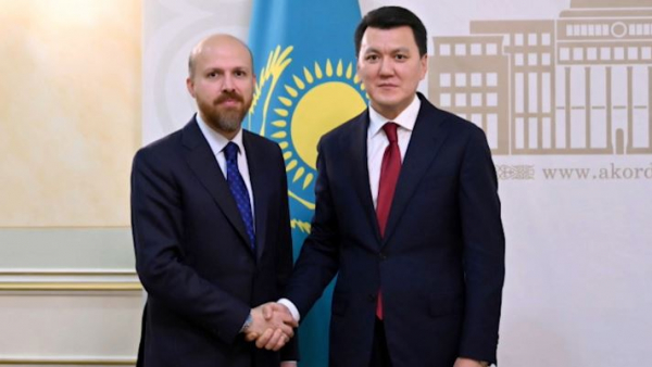 Ерлан Карин встретился с президентом Всемирной конфедерации этноспорта