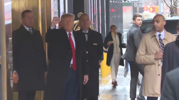 Дональда Трампа обязали выплатить $83 млн