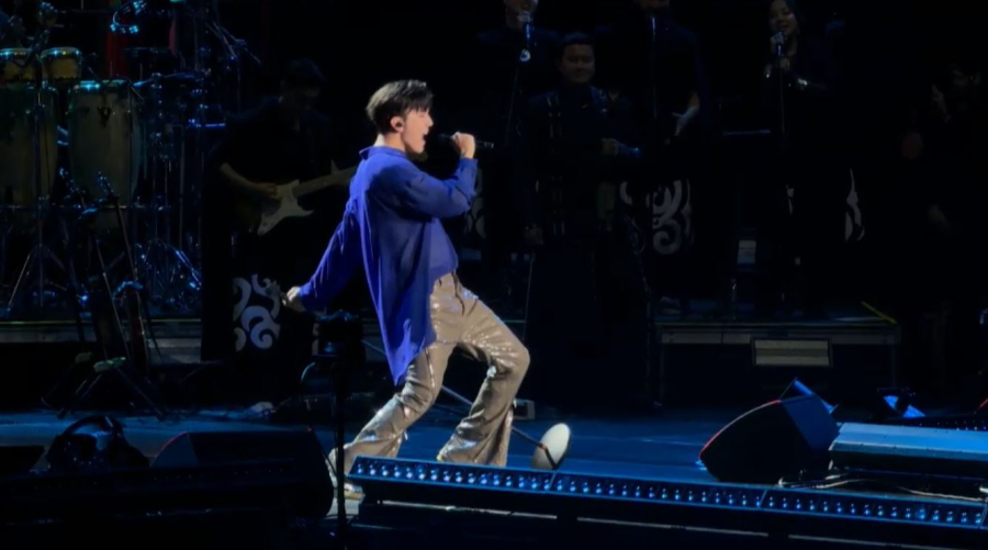 Димаш Мadison Square Garden сахнасында концерт берді