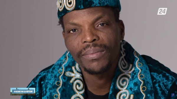 «Бізде бәрі бар!». Нигерийский певец Абдулкерим приготовил альбом на казахском языке