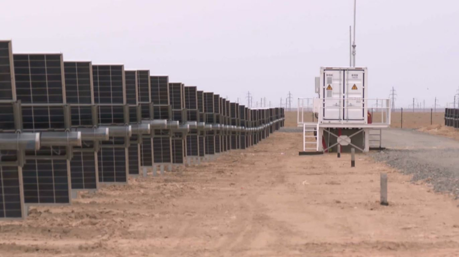 Крупнейшая солнечная электростанция заработала в Жанаозене