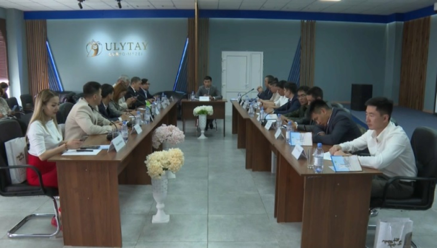 Республиканский семинар поэтов и писателей состоялся в Улытау