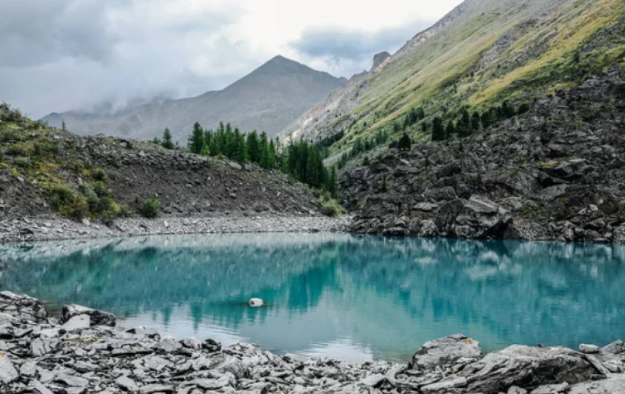 Моренные озёра Казахстана перешли в зимний режим