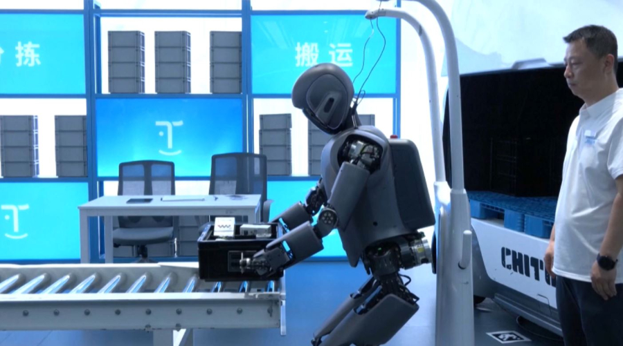 Қытайда гуманоидты роботтар дүкені ашылады