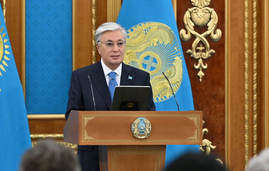 Глава государства выступил на церемонии награждения медицинских работников