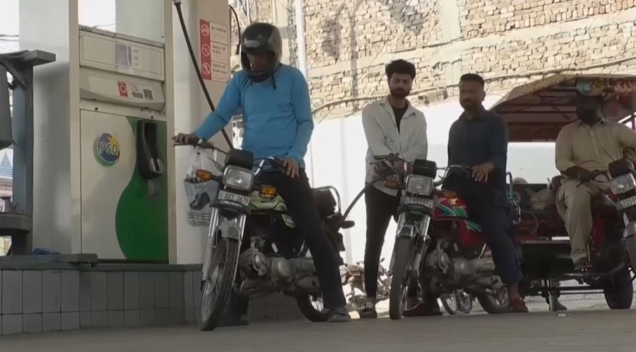 Пәкістанда жанармай қымбаттады
