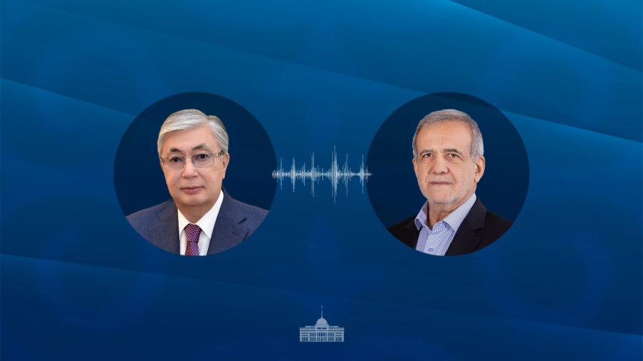 Глава государства провел телефонный разговор с Президентом Ирана