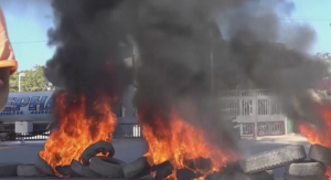 Полицейские устроили беспорядки в столице Гаити