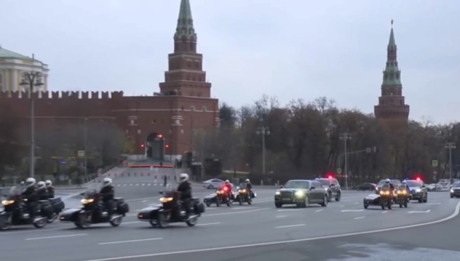 No comment: кортеж Президента Казахстана в Москве