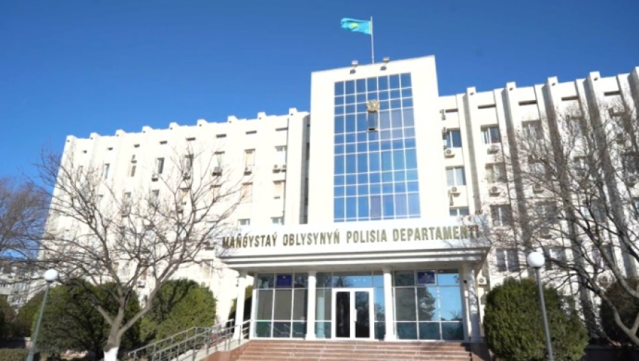 Двух заместителей акимов задержали из-за наркотиков