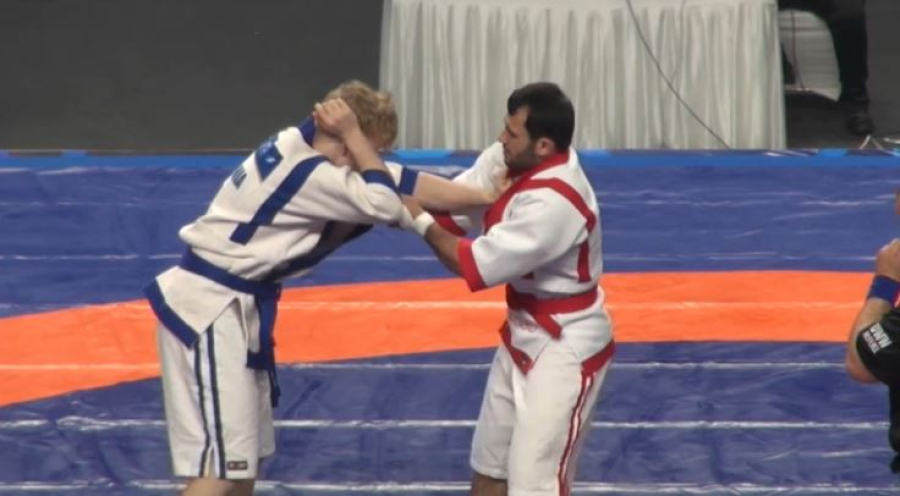 Казахстанцы доминируют на чемпионате мира по қазақ күресі