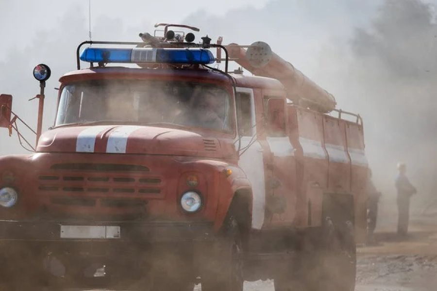 Пожар в пятиэтажке: 23 человека эвакуировали в Жанатасе