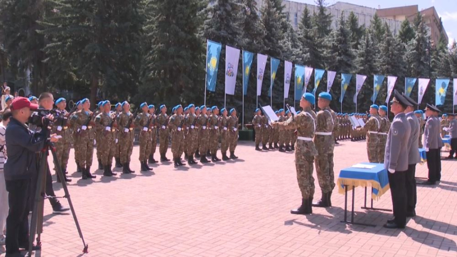 Алматыда «Батыр» президенттік полкінің сарбаздары әскери ант қабылдады