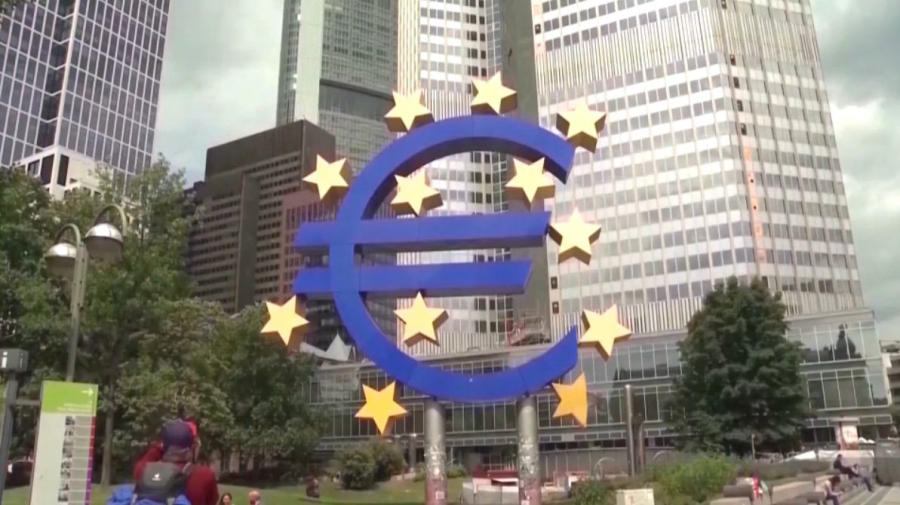 ЖИ банк қызметкерлерін жұмыссыз қалдырады