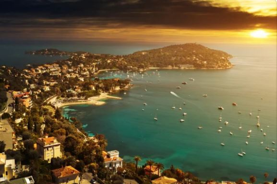 Монако признали самым дорогим городом мира