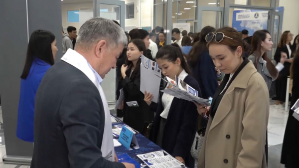 Маңғыстаулық түлектерге 2 мың мақсатты білім гранты бөлінді