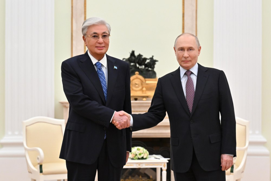 Владимир Путин Қазақстанға мемлекеттік сапармен келді / Путин прибыл в Казахстан с госвизитом