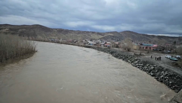 Өскеменде Үлбі өзенінің жағалауы нығайтылды