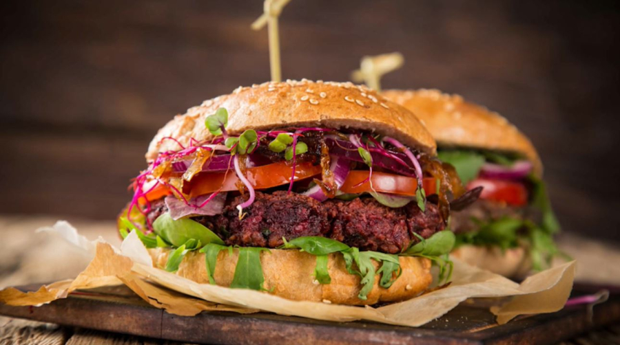 Фастфуд: почему человечество всё чаще выбирает еду на бегу