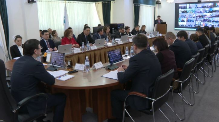 Проект конституции обсудили в Минтруда