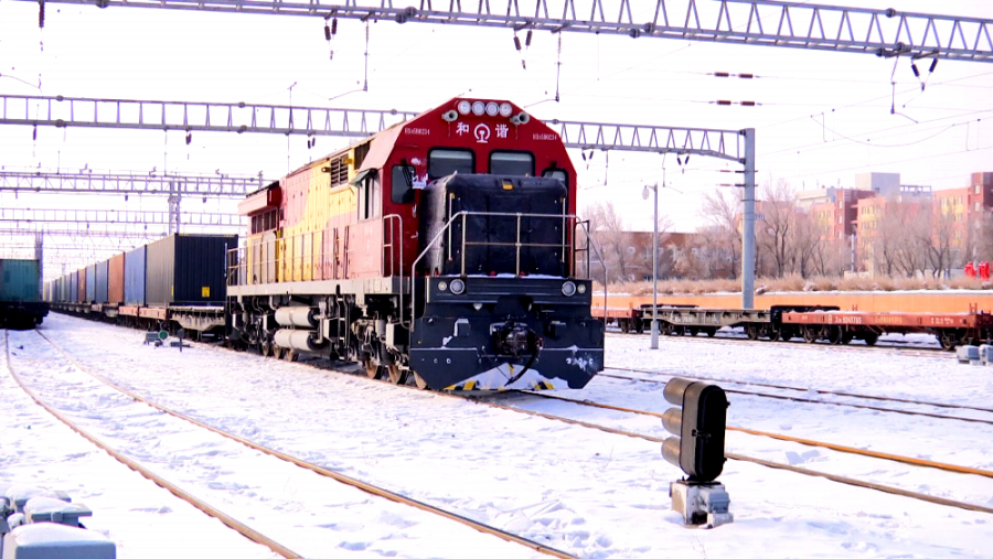 «Прямая погрузка по широкой колее» удваивает эффективность в Алашанькоу