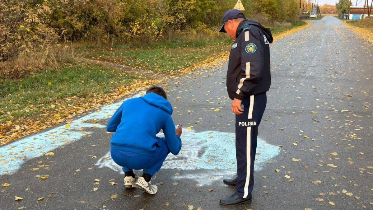 ШҚО-да асфальтқа әдепсіз сурет салған 19 жастағы жігіт жазаланды