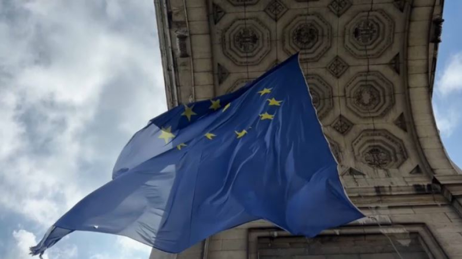 Трамп отложил введение пошлин для Евросоюза до 9 июля