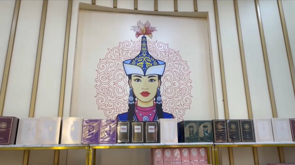 Қазақстандық ару Дубайда құрамы табиғи иіс су жасап шығарды