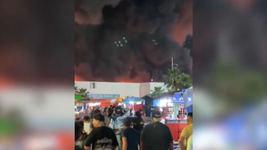 Пять человек погибли из-за пожара на ярмарке в Мексике