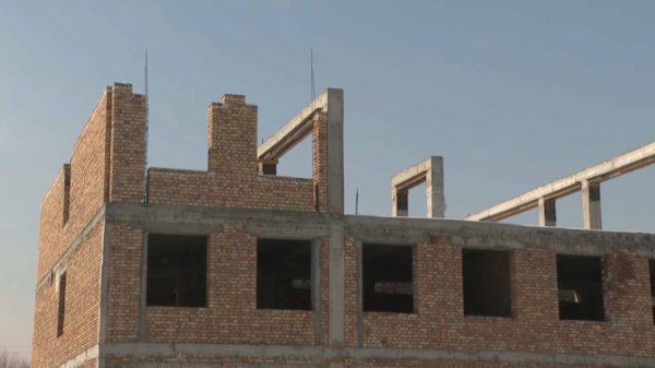 Таразда 300 орынға арналған мектеп құрылысы тұралап тұр
