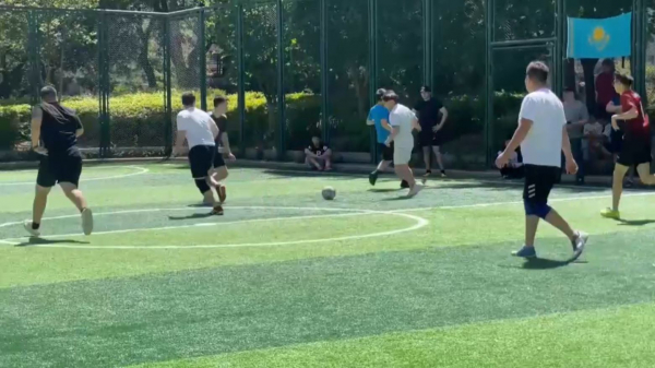 Бейжіңде шағын футболдан турнир өтті