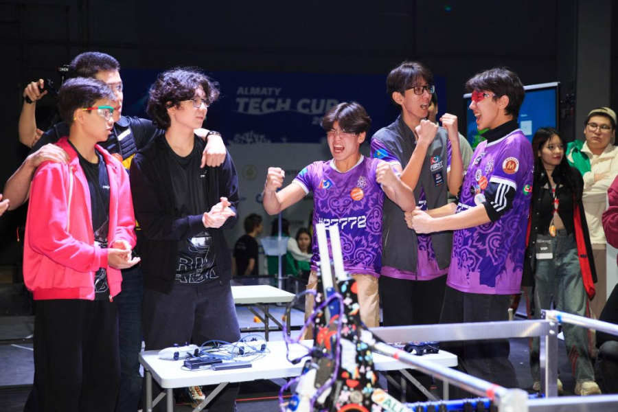 Казахстанские школьники выступят на восьми мировых чемпионатах по робототехнике