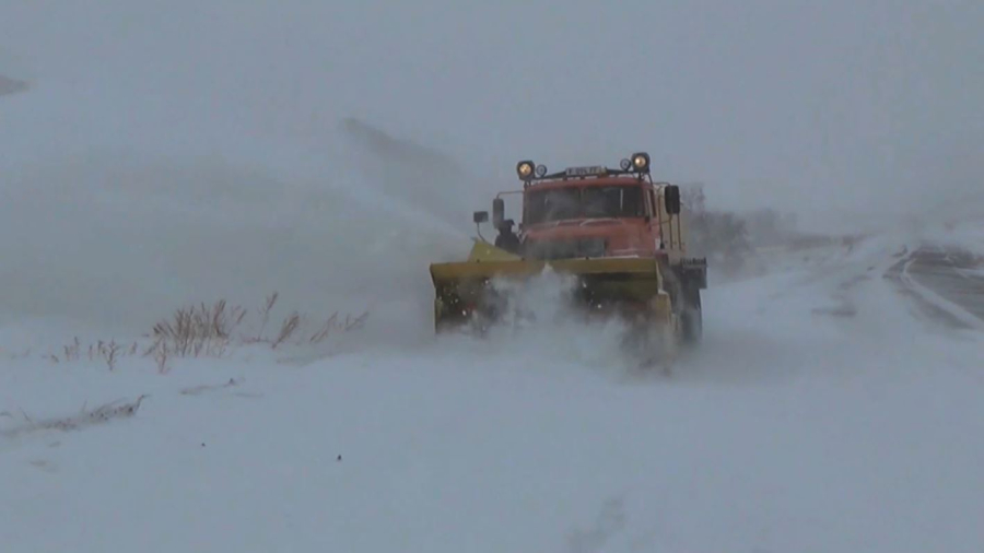 Экстремальная зима: как работают дорожники ВКО