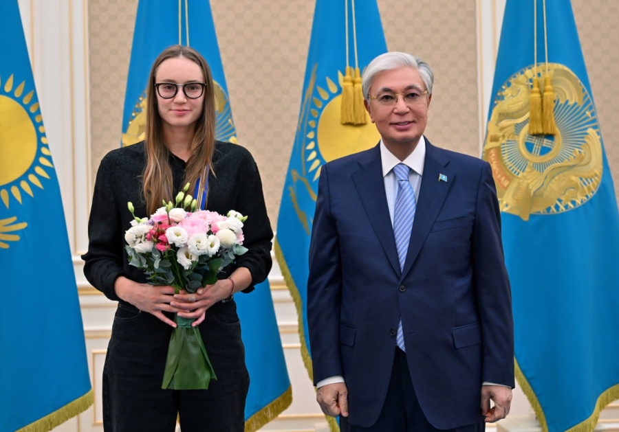 Президент Е. Рыбакинаны III дәрежелі «Барыс» орденімен марапаттады