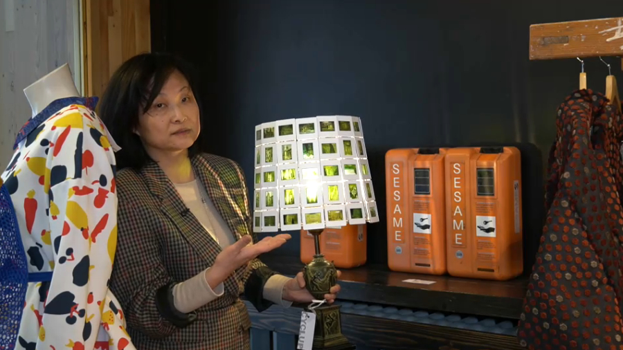 Уроженка Алматы превратила отходы в моду