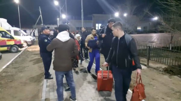 Су тасқыны: үш мыңға жуық дәрігер тартылды