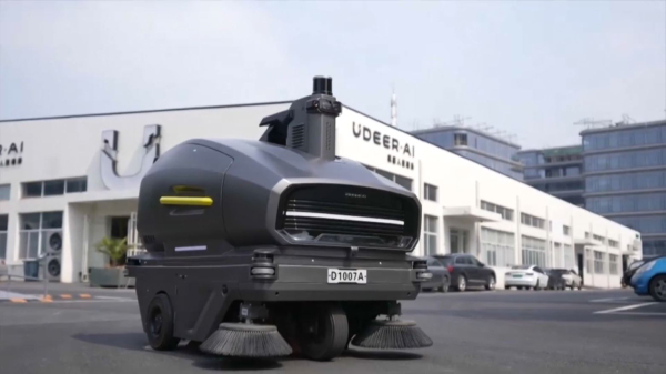 Қытай ақылды роботты сынақтан өткізді