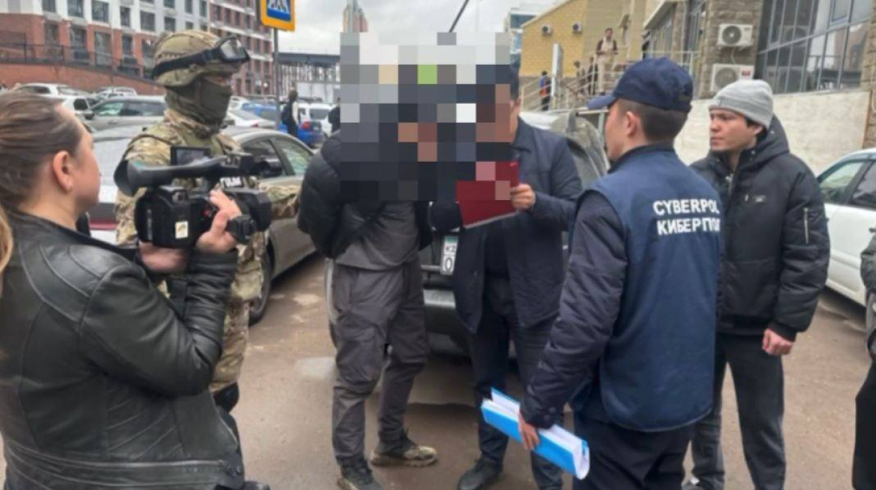 Подозреваемых в мошенничестве задержали в Кызылорде