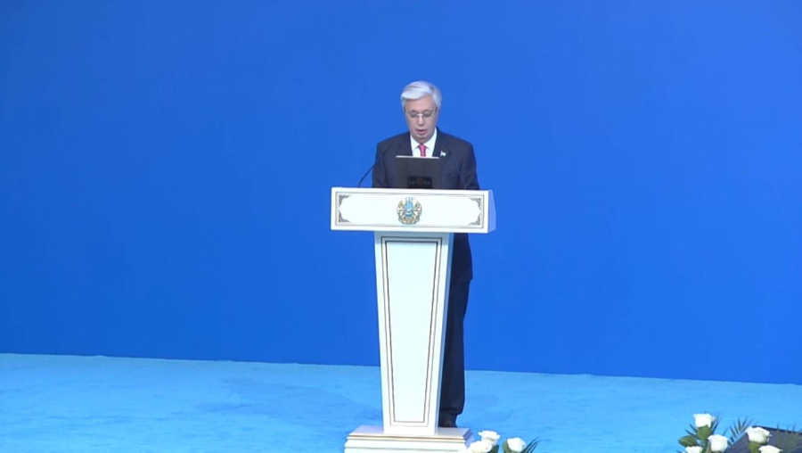 Президент «Педагог мәртебесі туралы» заңға өзгеріс енгізуді ұсынды