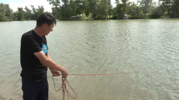 Фотограф из Уральска очищает водоёмы