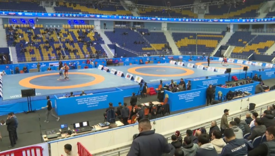 Чемпионат Казахстана по борьбе стартовал в Алматы