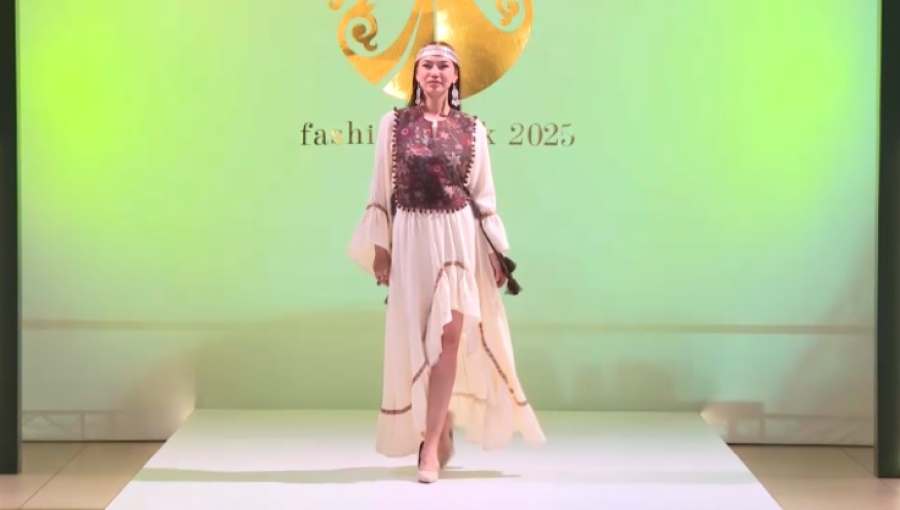 Культурно-творческий показ мод организовали в Семее