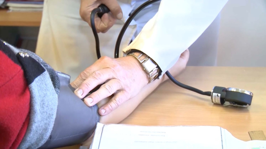 Долю отечественного производства лекарств увеличат в Казахстане