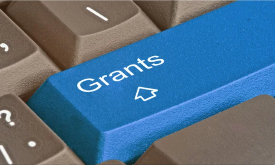 Акиматы выделили абитуриентам около двух тысяч грантов